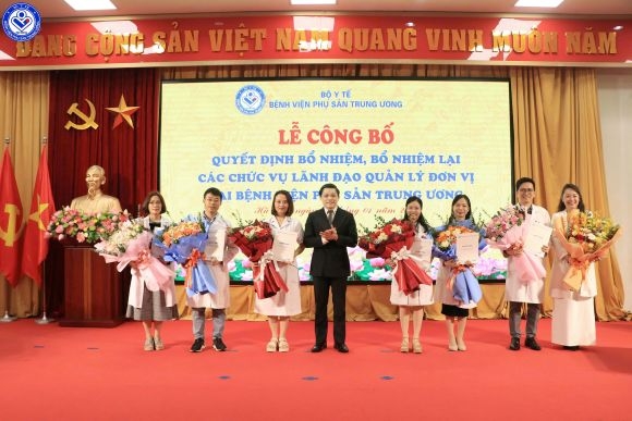 Lễ công bố quyết định bổ nhiệm, bổ nhiệm lại các chức vụ lãnh đạo, quản lý tại bệnh viện phụ sản trung ương